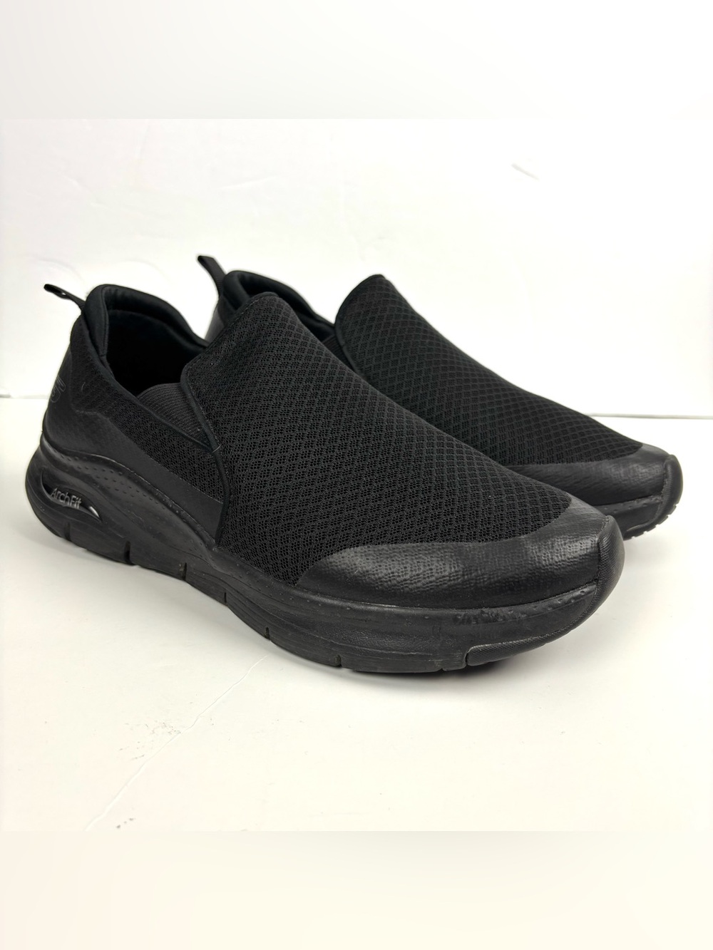 Skechers Shoes Men 9.5 Extra Wide Black Banlin Slip-Ons Arch Fit Comfort Walking